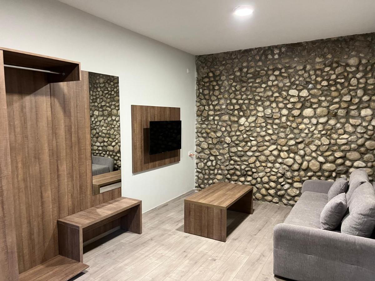 Jazina Hotel Требине Екстериор снимка