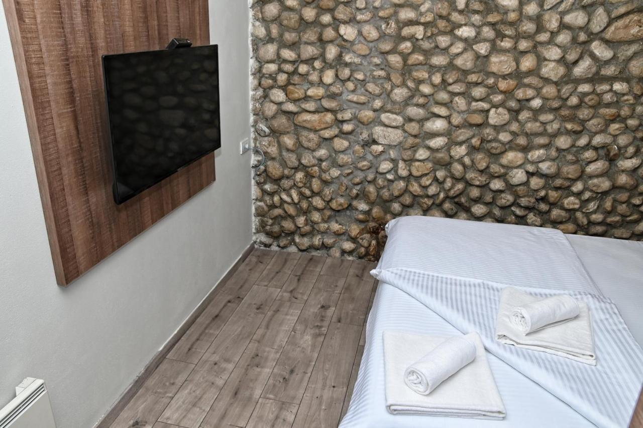 Jazina Hotel Требине Екстериор снимка