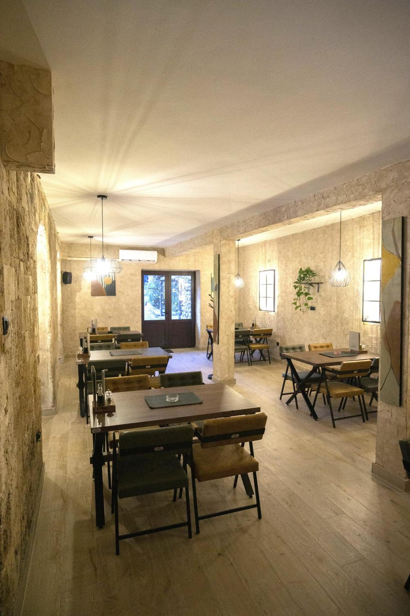 Jazina Hotel Требине Екстериор снимка